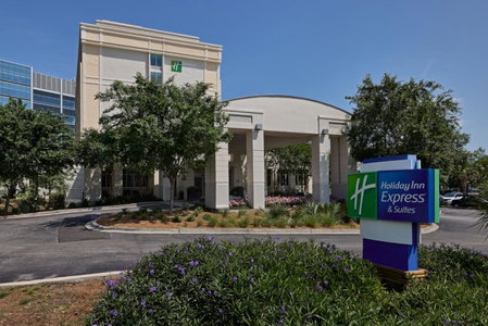 Holiday Inn Express & Suites Charleston DWTN - Medical CTR by IHG, Charleston, Vereinigte Staaten