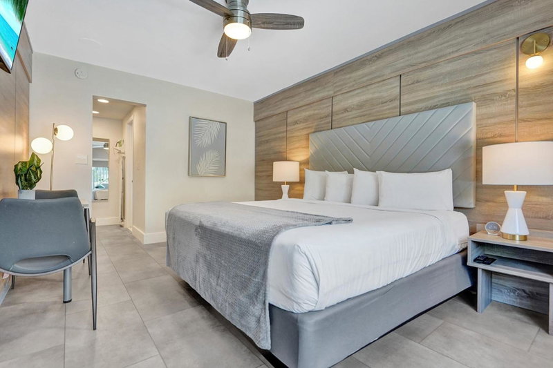 The Garden Hotel & Resort, Oakland Park, United States