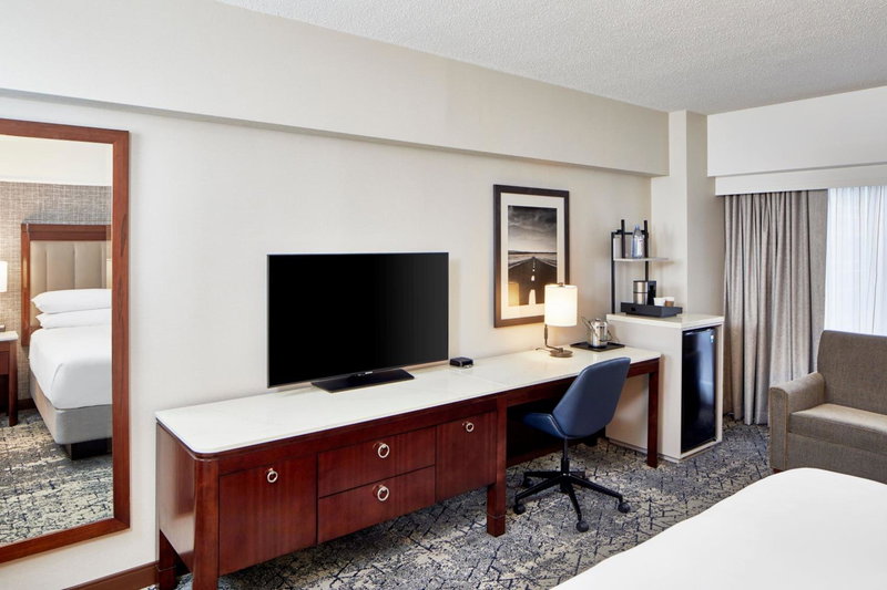 Sheraton Indianapolis Hotel at Keystone Crossing, Broad Ripple, United States
