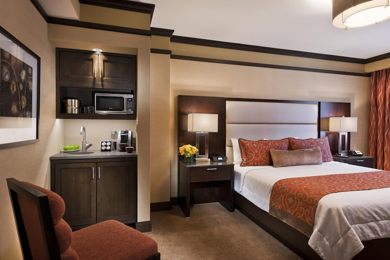 The Pearl New York, Hell's Kitchen, Соединённые Штаты