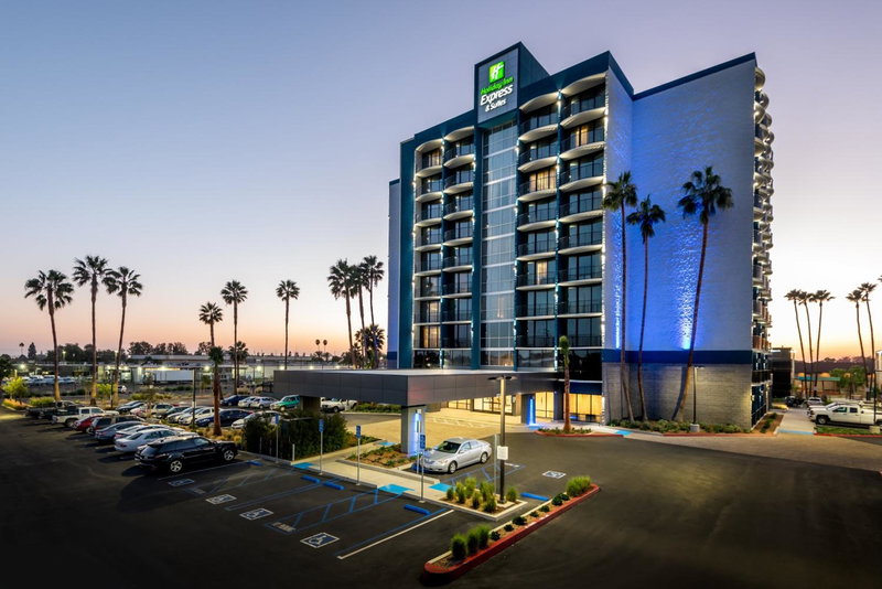 Holiday Inn Express & Suites Santa Ana - Orange County by IHG, Tustin, United States