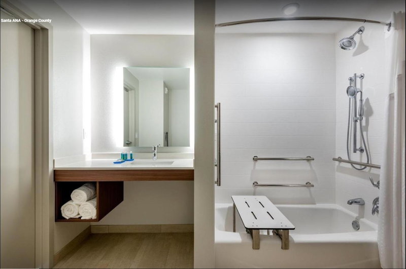Holiday Inn Express & Suites Santa Ana - Orange County by IHG, Tustin, United States