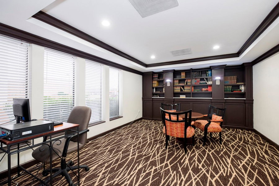 Red Roof Inn PLUS+ & Suites Knoxville West - Cedar Bluff, Knoxville, États-Unis