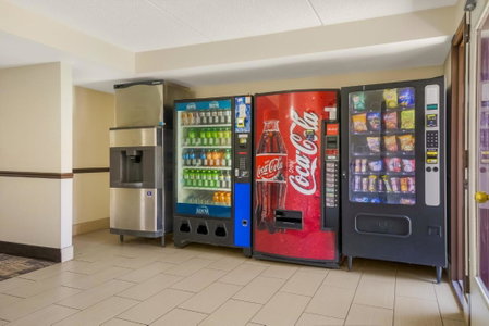 Red Roof Inn PLUS+ & Suites Knoxville West - Cedar Bluff, Knoxville, États-Unis