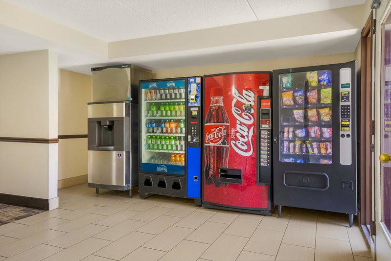 Red Roof Inn PLUS+ & Suites Knoxville West - Cedar Bluff, Knoxville, États-Unis