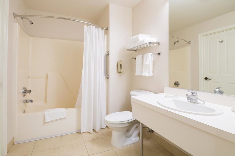 Ashland Hills Hotel & Suites, Ashland, United States