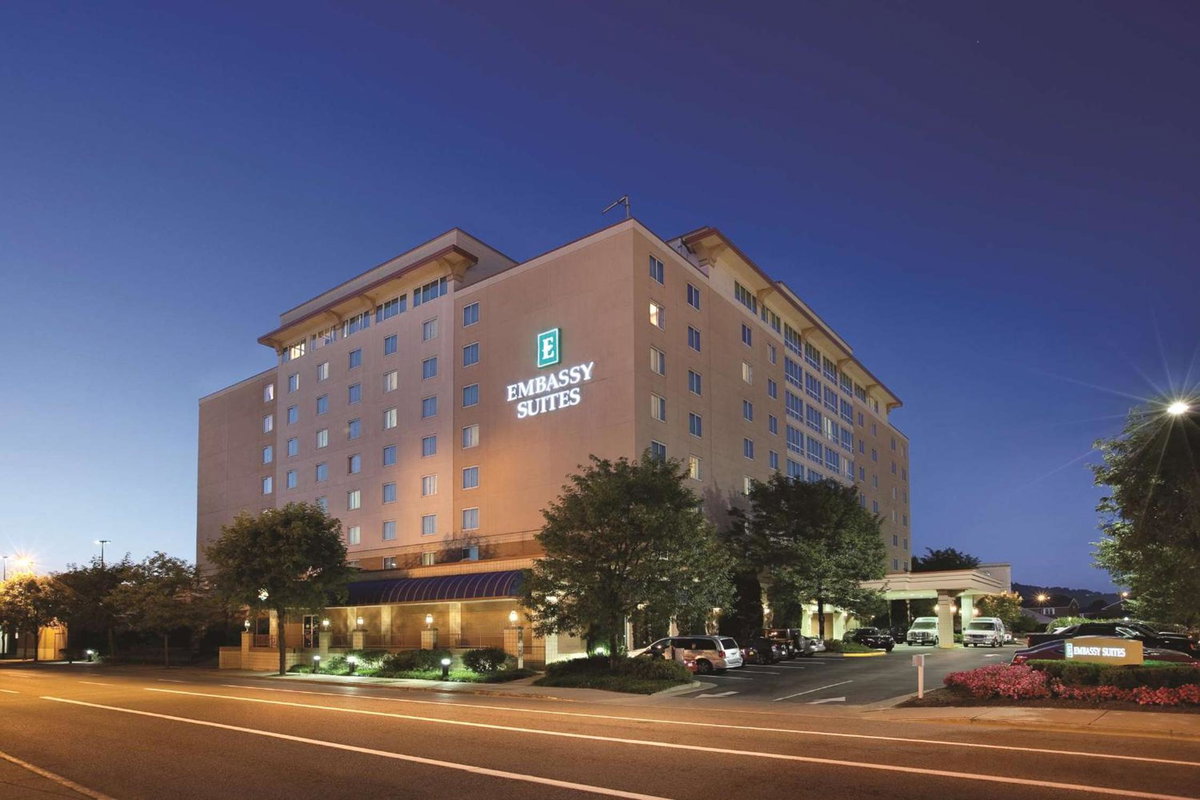 Hotel · Embassy Suites Charleston, Charleston