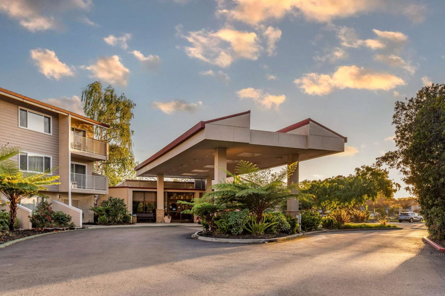 Best Western Plus Garden Court Inn, Fremont, United States