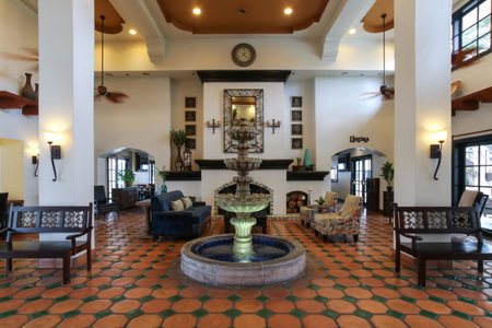 Oxford Suites Pismo Beach, Arroyo Grande, United States