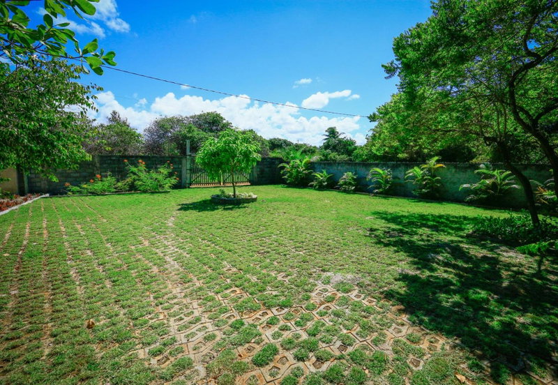 Pousada Ecologica Bangalo de Praia, Itacimirim, Brazil