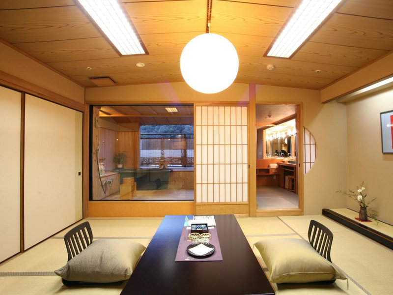 Kotohira Onsen Kotosankaku, Marugame, Japón