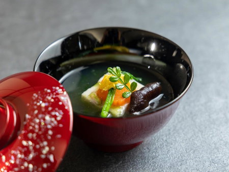 One Suite THE GRAND, Nago, Japon