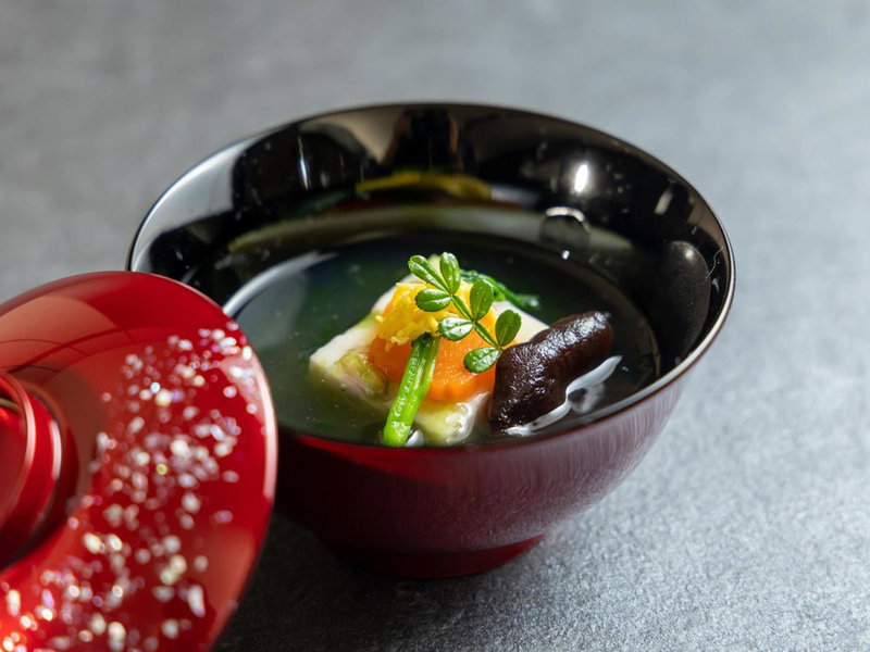 One Suite THE GRAND, Nago, Japon