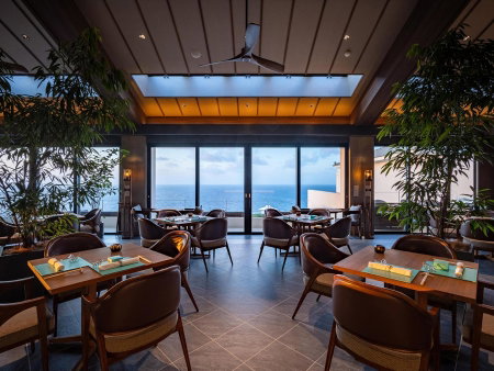One Suite THE GRAND, Nago, Japon