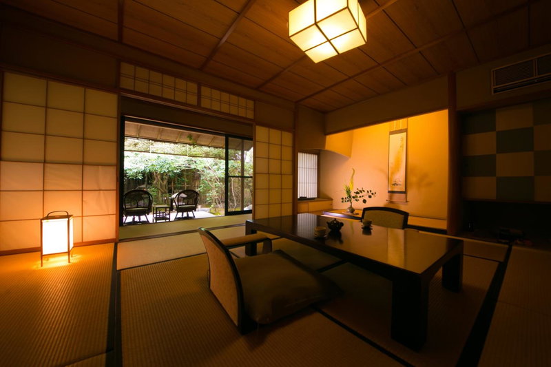 Yakakutei, Kirishima, Japón