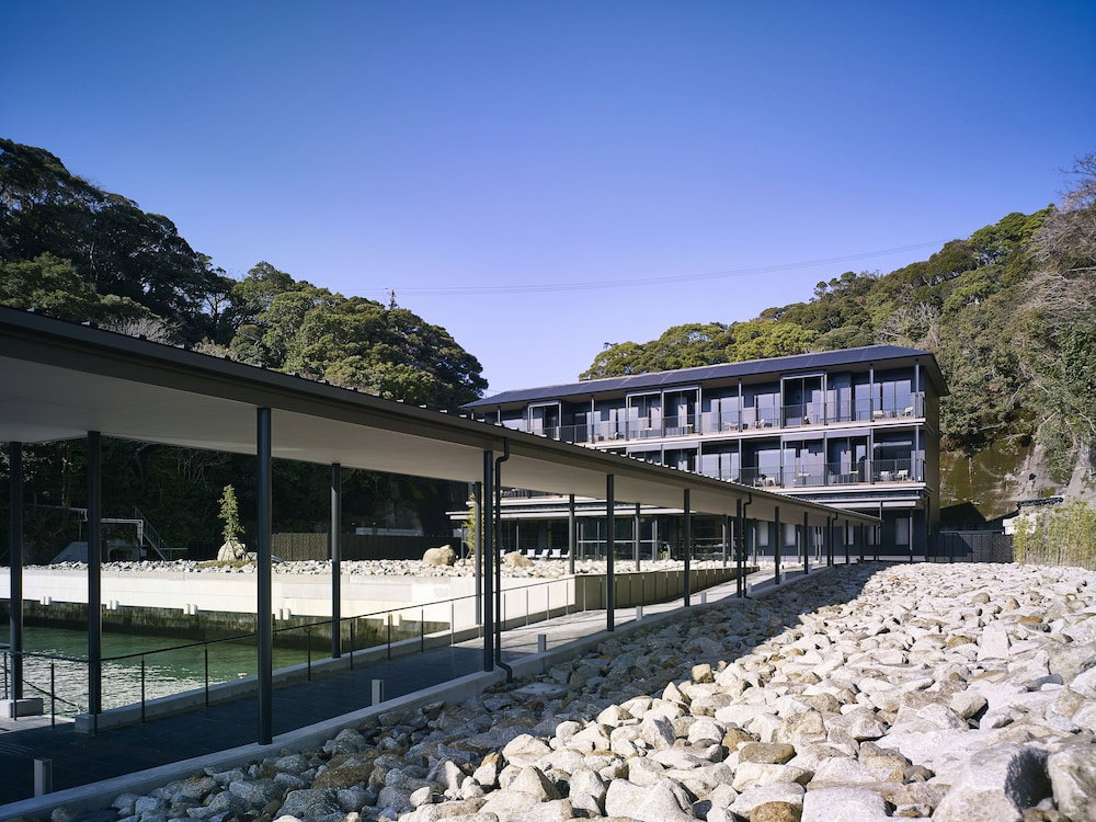 Kumano-bettei Nakanoshima, Япония