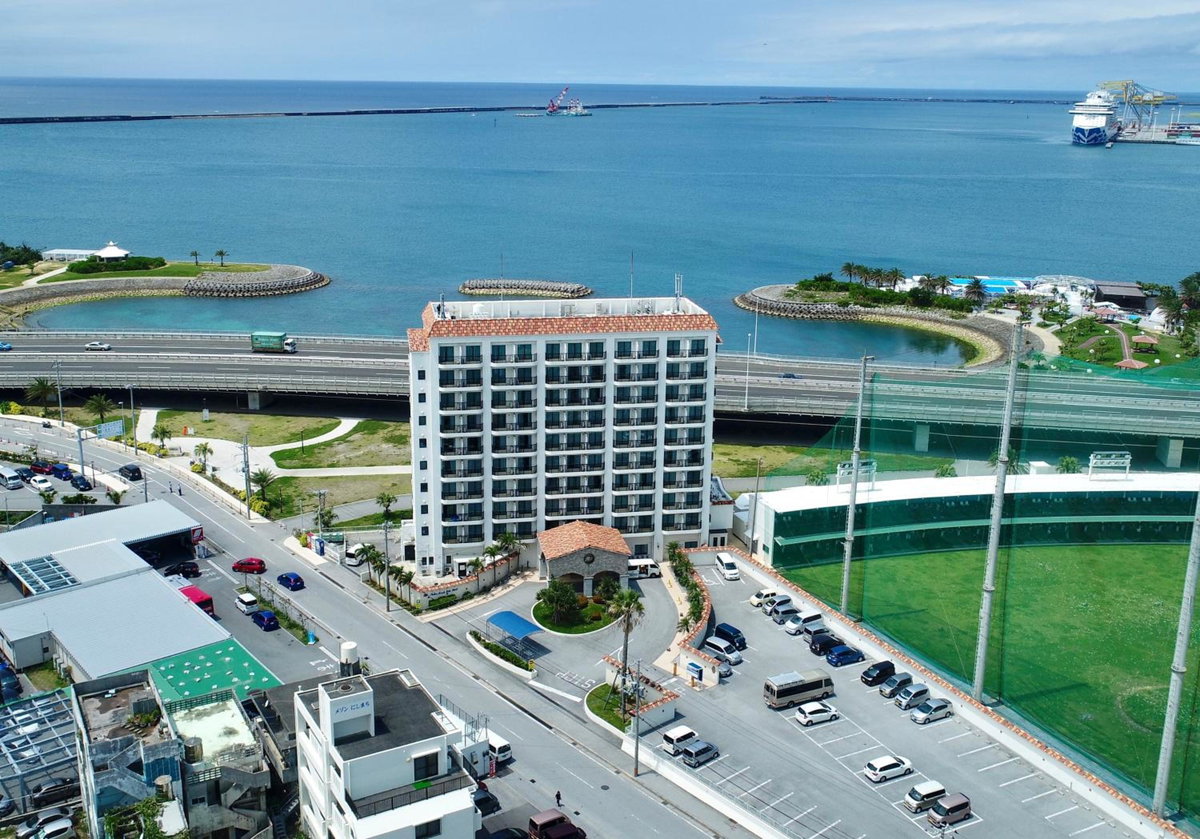 Naha Beach Side Hotel, Japon