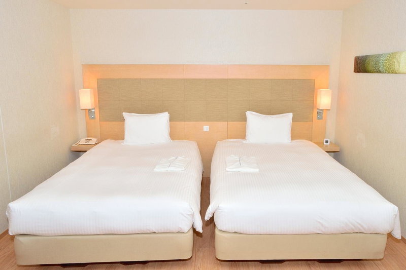 Moon Ocean Ginowan Hotel & Residence, Ginowan, Japan