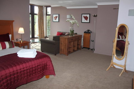 Gomersal Park Hotel & Bazaar Spa, Cleckheaton, Великобритания