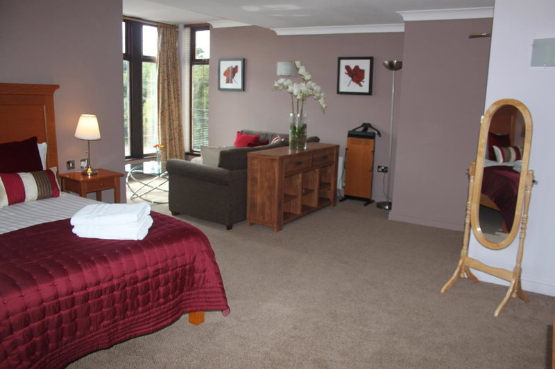 Gomersal Park Hotel & Bazaar Spa, Cleckheaton, Великобритания