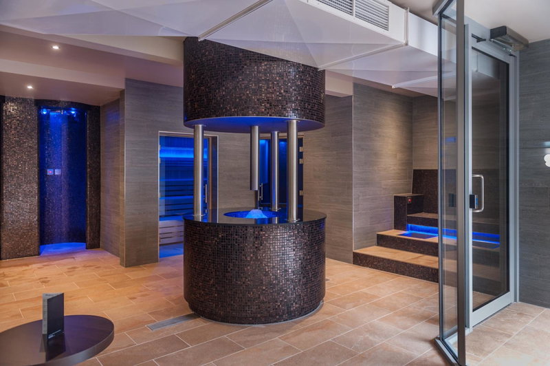 Gomersal Park Hotel & Bazaar Spa, Cleckheaton, Великобритания