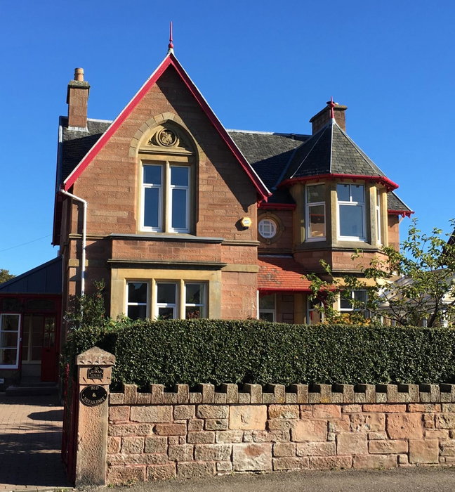 Ronas House, Inverness, United Kingdom