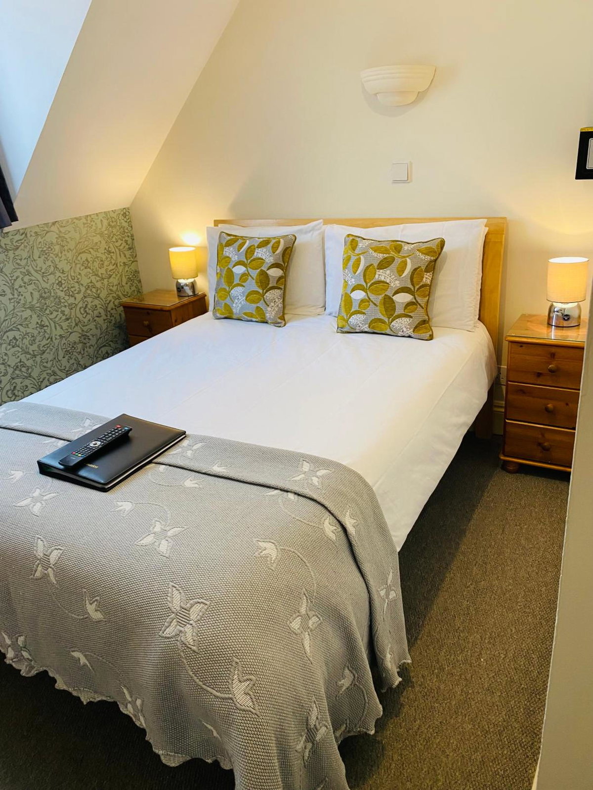 Hotel · Coastal Waters (Hotel Barton), Torquay