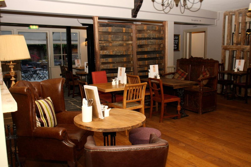 The Bear Hotel by Greene King Inns, Newbury, Royaume-Uni