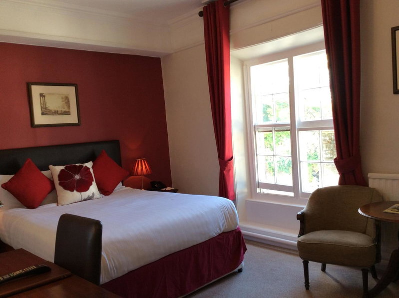 Bedford Hotel, Saltash, Великобритания