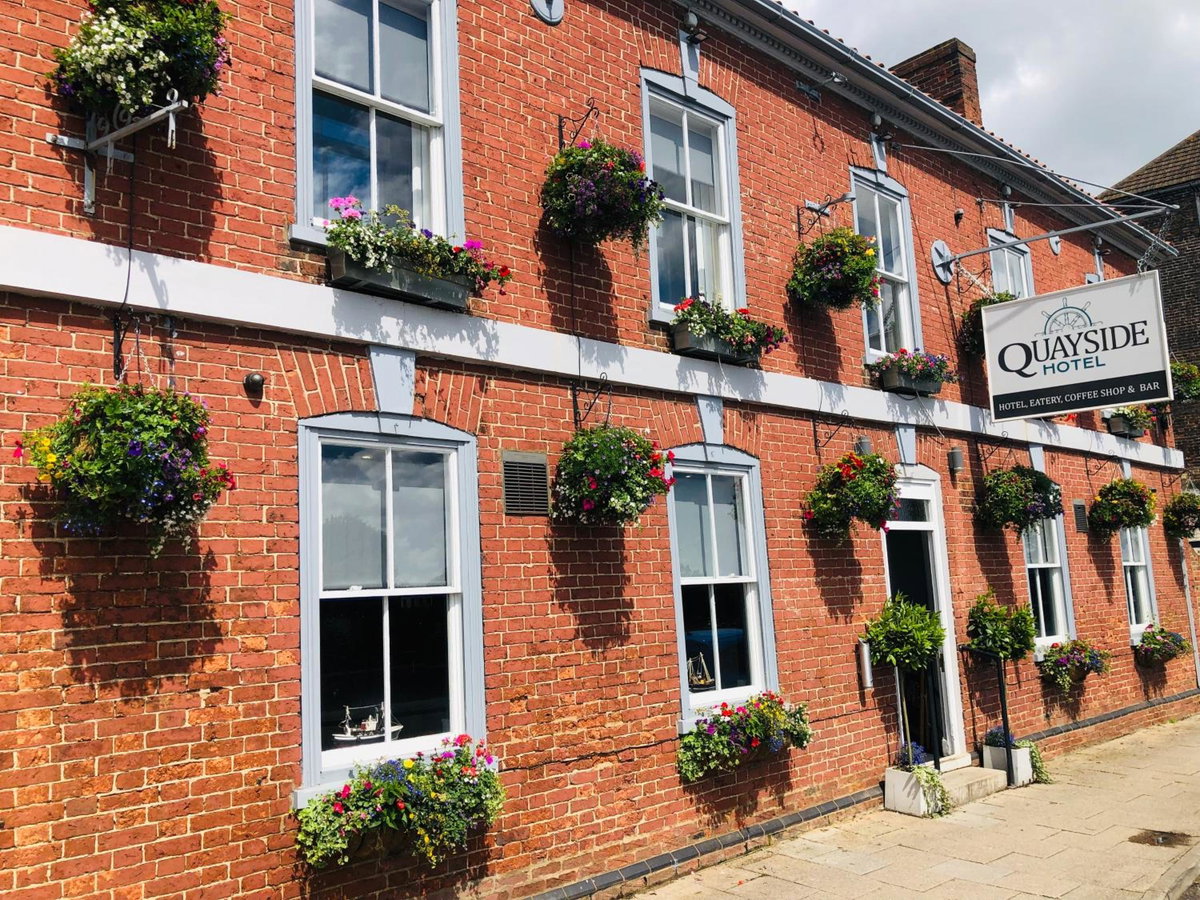Hotel · Quayside Hotel & Bar, Boston