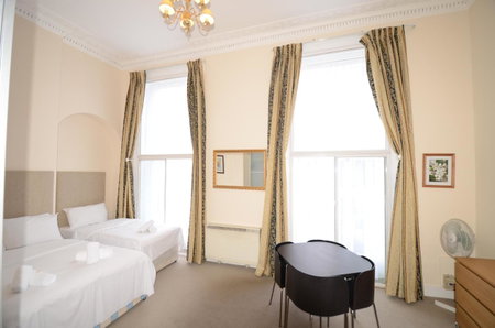 Amber Residence Hotel, London, United Kingdom