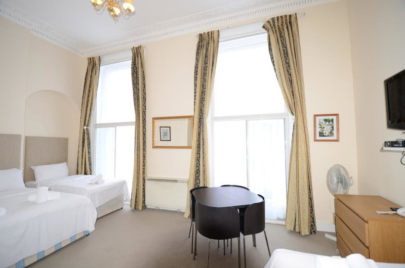 Amber Residence Hotel, London, United Kingdom