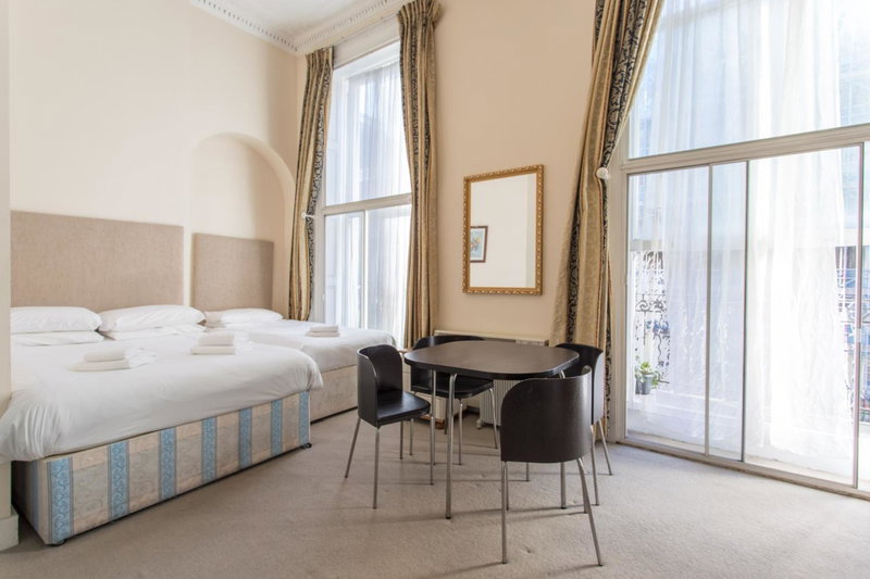 Amber Residence Hotel, London, United Kingdom