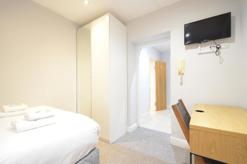 Amber Residence Hotel, London, United Kingdom