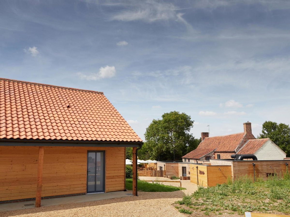 Отель · The Pig Shed Motel, East Dereham