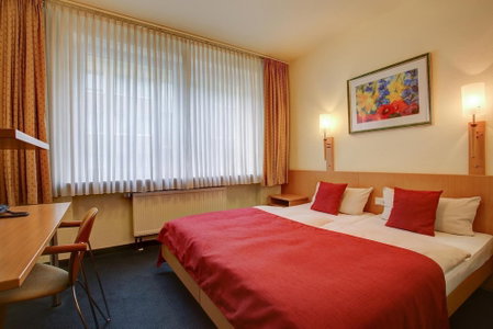 Hotel am Schlosspark, Biebrich, Alemania