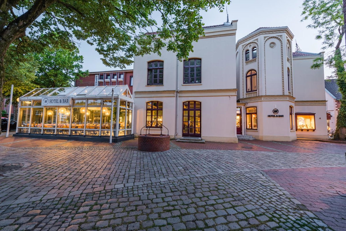 Hotel · 360 Grad Hotel & Bar, Leer