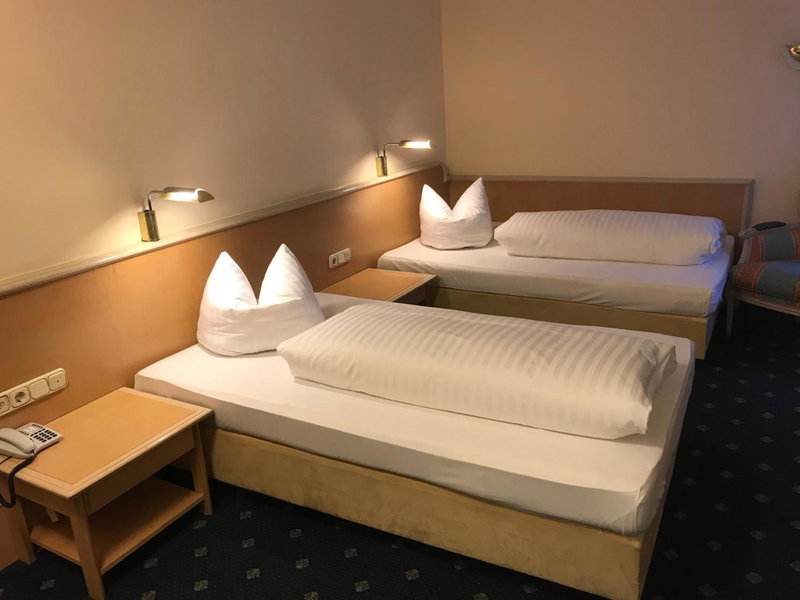Hotel Ambiente Garni, Munich, Alemania