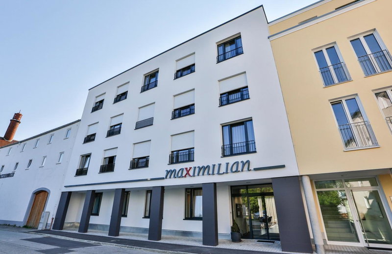 Hotel Garni Maximilian, Dingolfing, Germany