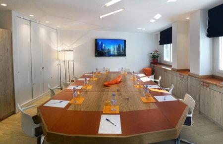 Hotel Gratte-Ciel Ariana, Villeurbanne, France