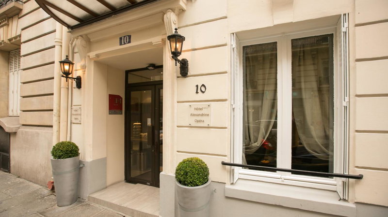 Hôtel Alexandrine Opera, Clichy, France