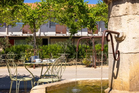 Terre de Provence Hôtel & Spa, Le Pontet, France