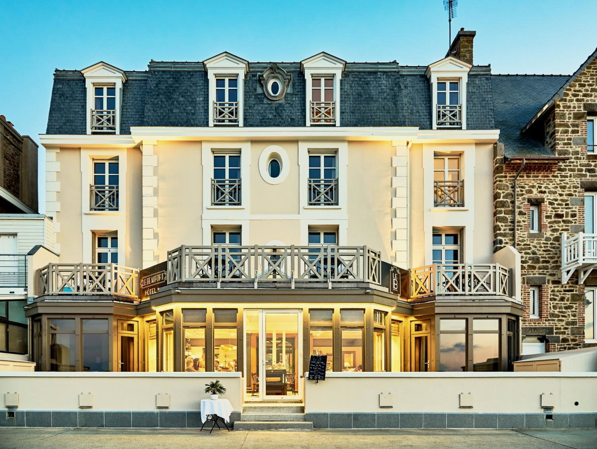 Hôtel · Hôtel Le Beaufort, Saint-Malo