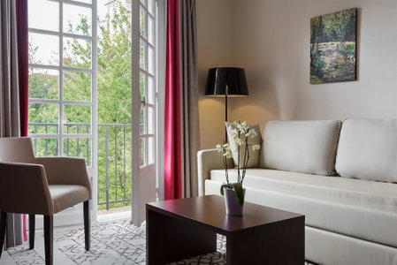 Best Western Blanche De Castille Dourdan, Etampes, France