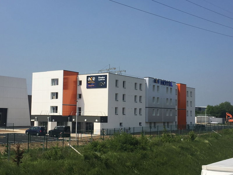 ACE Hôtel Paris Sud Villabe, Corbeil-Essonnes, France