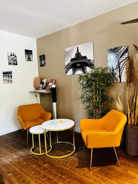 Hotel Douglas, Puteaux, France