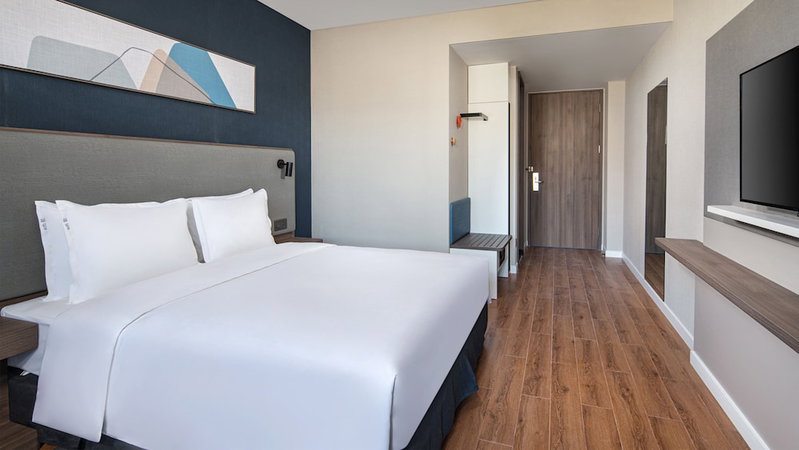 Holiday Inn Express Chengde Park View by IHG, Chengde, China