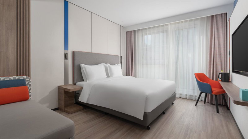 Holiday Inn Express Qingdao Shibei by IHG, Qingdao, China
