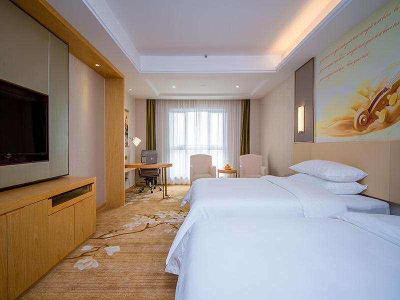 Vienna International Hotel Yichang Gezhouba Sanxia Culture Tiandi, Yichang, China