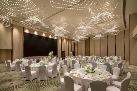 Holiday Inn Zhengzhou Riverside by IHG, Zhengzhou, China